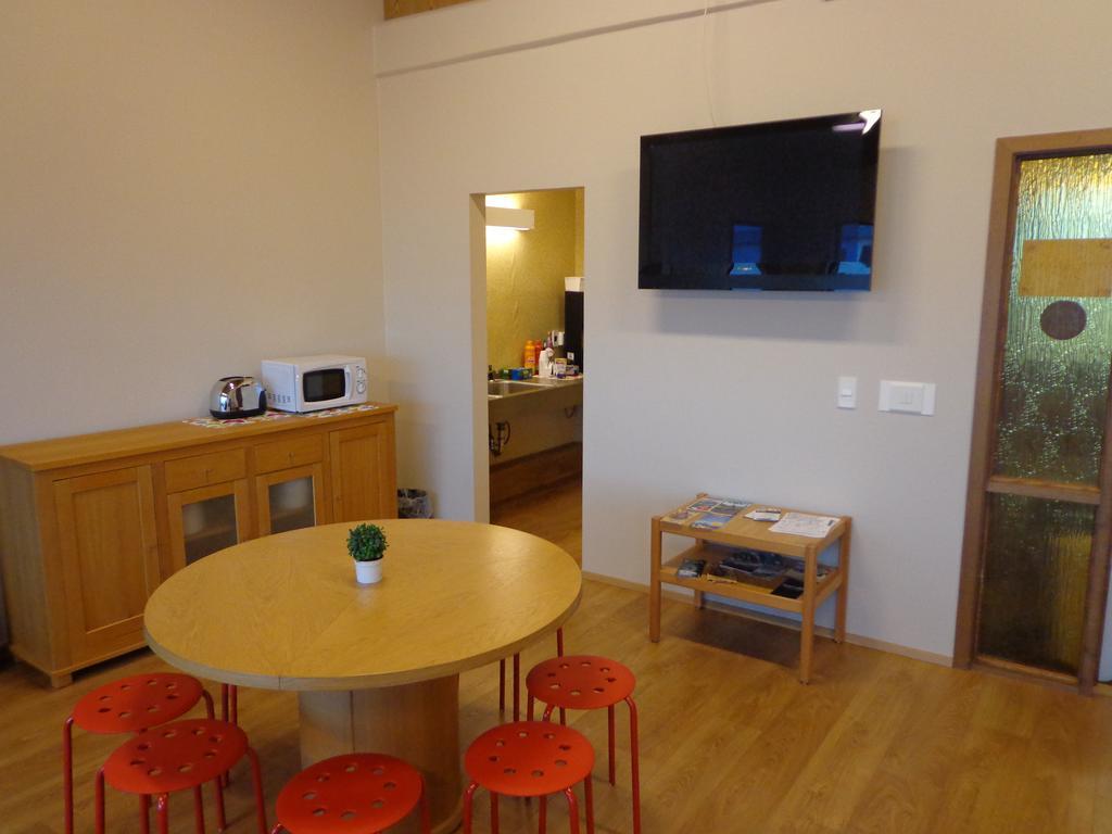 Airport Inn Keflavik Bagian luar foto
